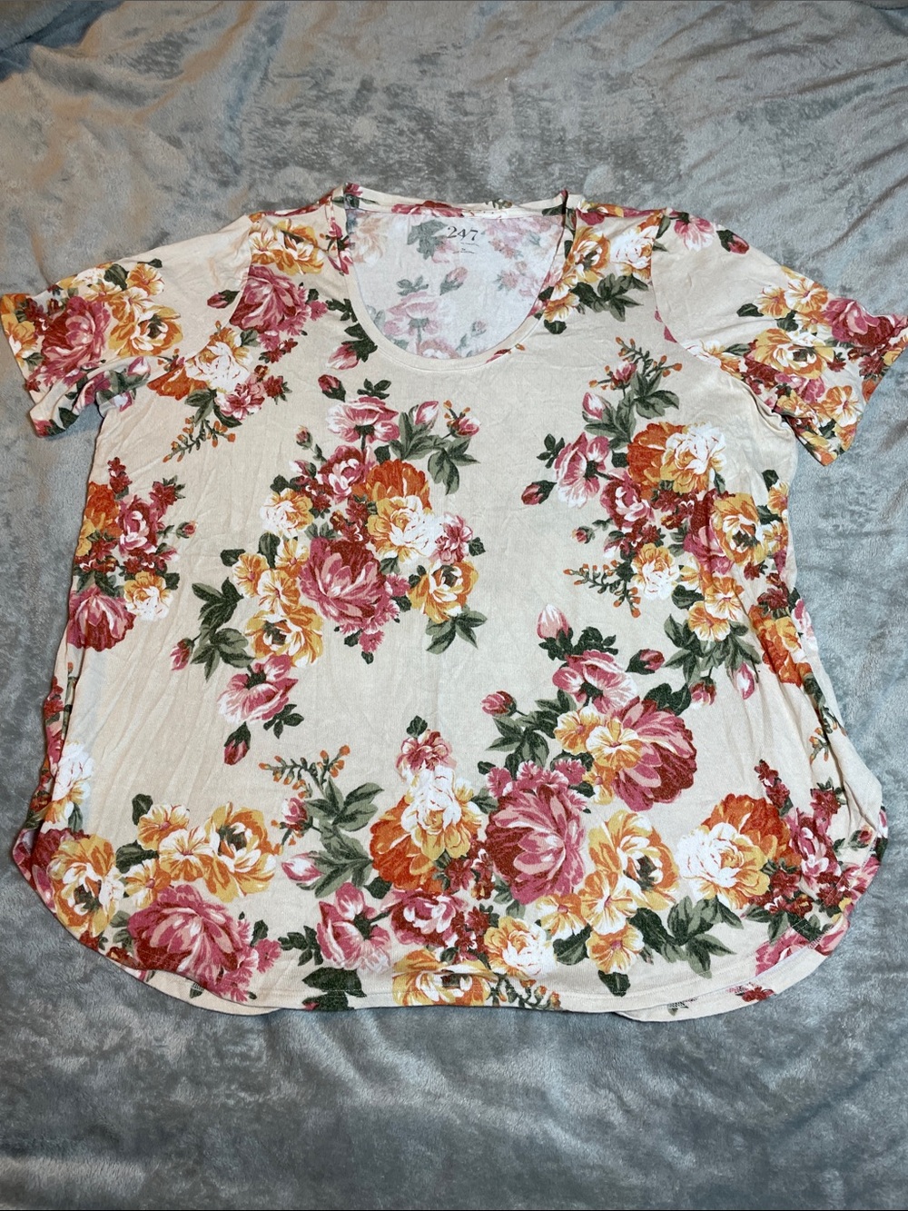 24/7 by Maurices Floral Short Sleeve Top